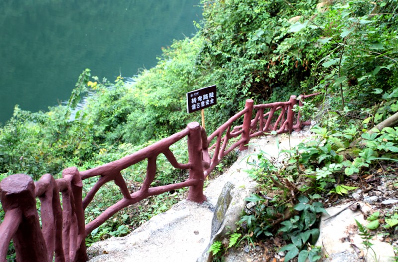 小路.jpg